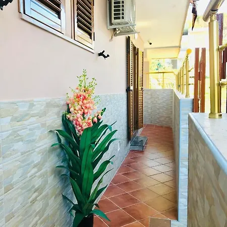 Atlantis Apartment